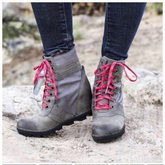 Sorel Lexie Wedge Booties size 10 - Picture 1 of 10
